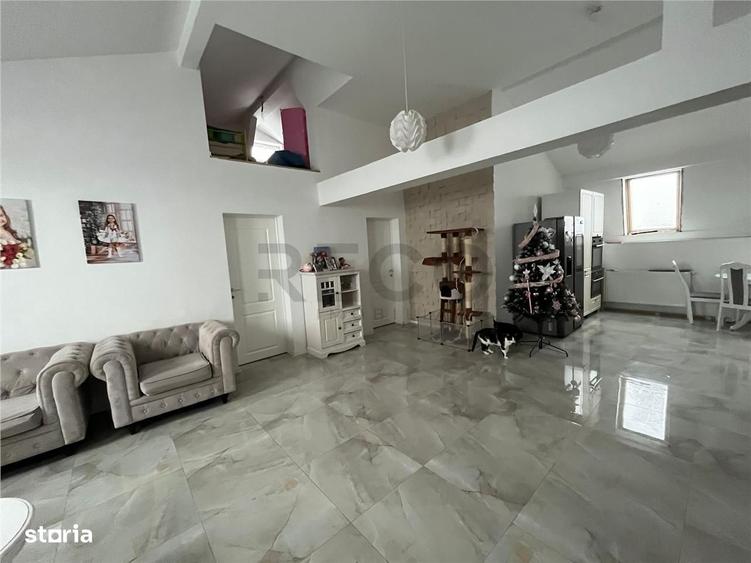 Apartament cu 3 camere decomandat în Rogerius