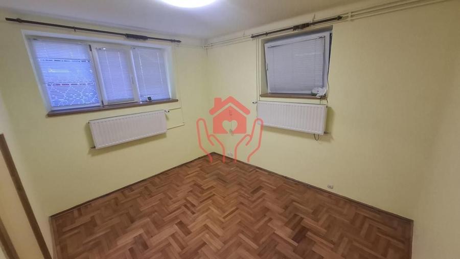 GARA DE NORD (Spitalul Witting)- 2 apartamente, 6 camere, vila solida renovata! - 32