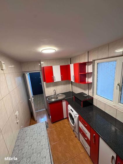 Apartament cu 2 camere decomandat în Cantemir