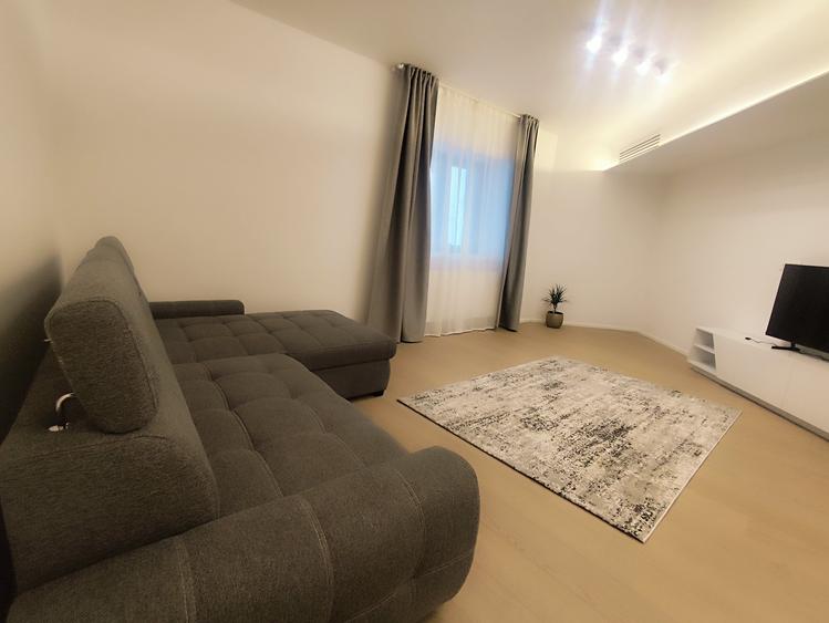 Apartament cu 3 camere decomandat în Cotroceni