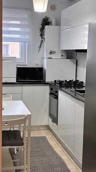 Apartament cu 2 camere decomandat în Exterior Vest