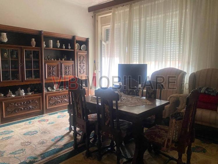 Apartament cu 3 camere semidecomandat în Iosefin