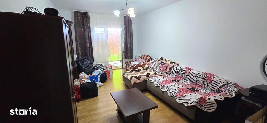 Apartament cu 3 camere decomandat în Mircea cel Bătrân