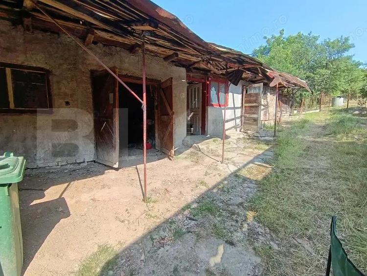 Casă cu 2 camere cu Teren 3350 Mp în Aghireș