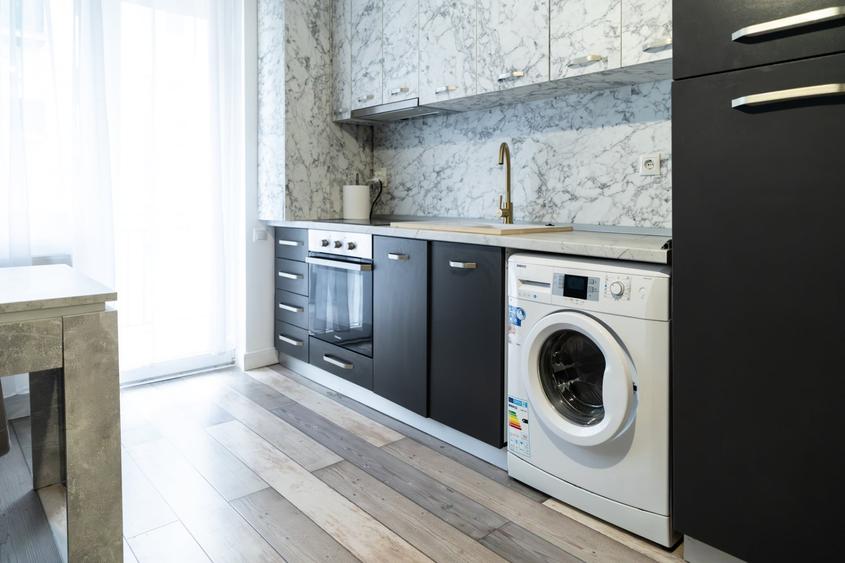 Apartament cu 2 camere decomandat, mobilat în Florești