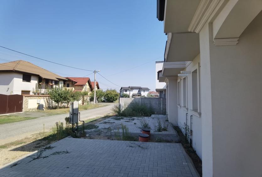 Duplex cu 4 camere cu Canalizare în Giroc