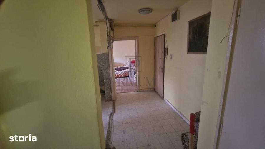 Apartament cu 2 camere decomandat în Soarelui