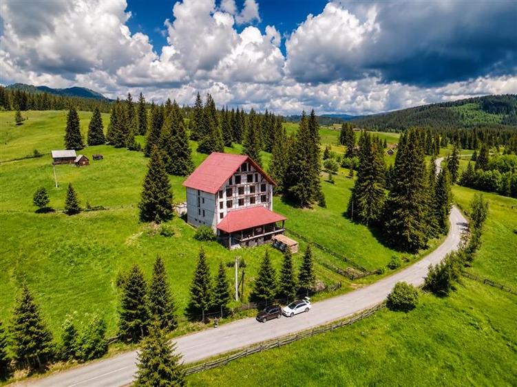 Spațiu comercial, de 984 mp, în Exterior Est
