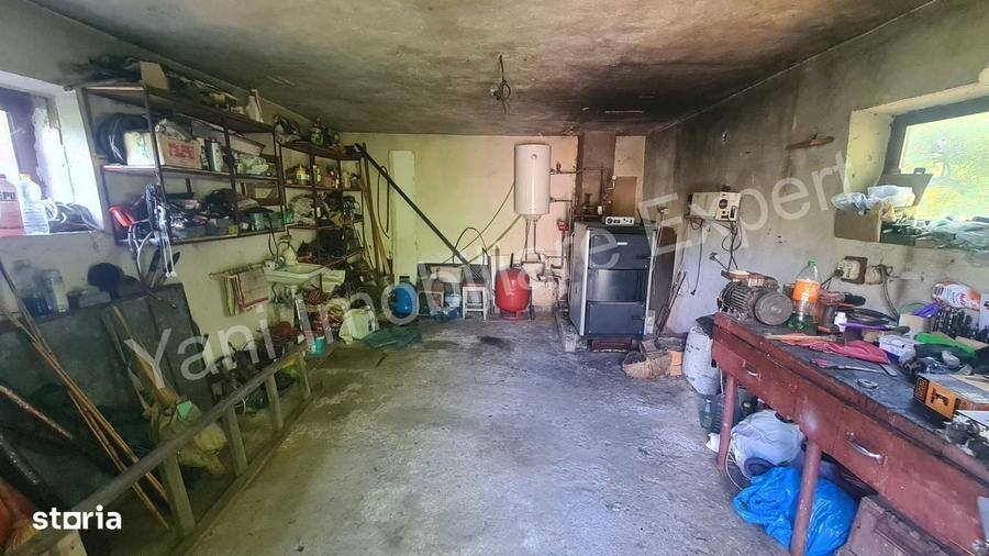 Casă cu 3 camere în Sboghițești