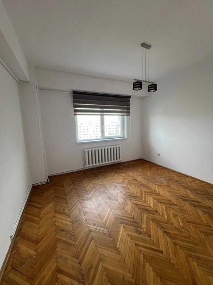Apartament cu 4 camere decomandat în Mărăști