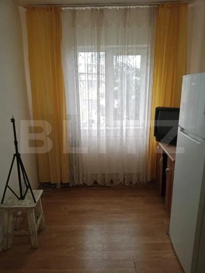 Apartament 3 camere, 48 mp, zona Micro 9 - 5