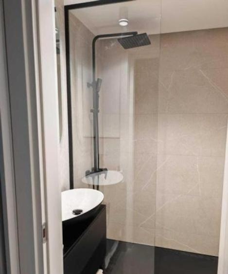 Apartament cu 2 camere, mobilat în Universitate