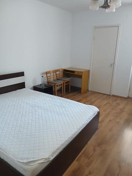 Garsonieră decomandată în Cantemir