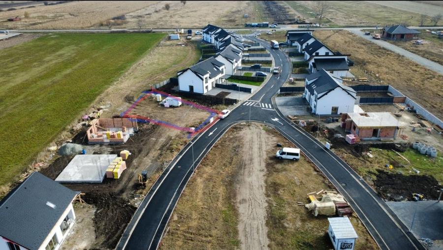 Teren intravilan cu retele,proiect si autorizatie de constructie - 4