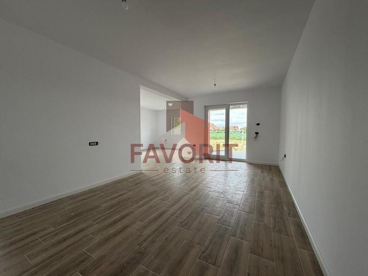 Duplex cu 3 camere cu Canalizare în Beregsău Mare