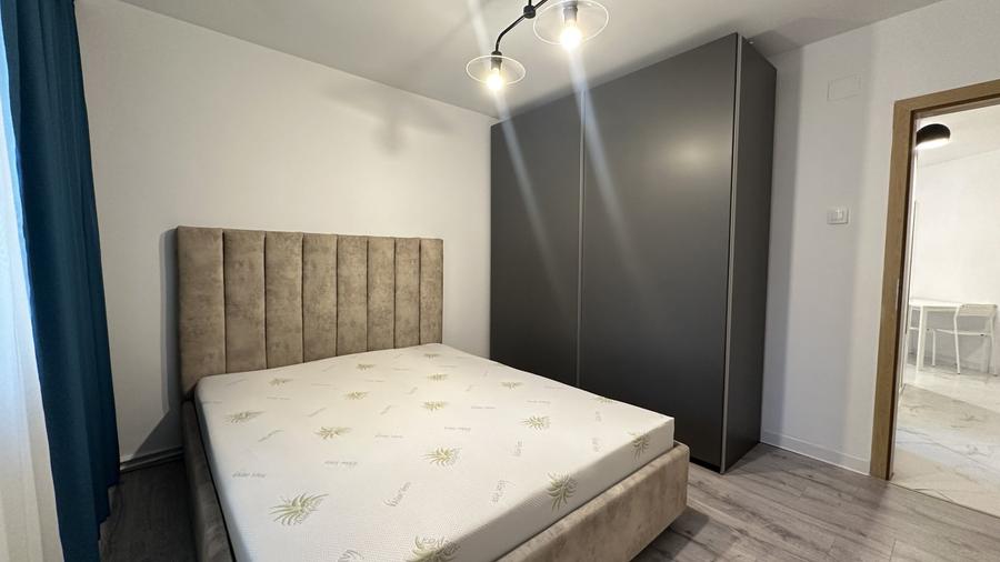 Apartament cu 2 camere decomandat, mobilat în Soarelui