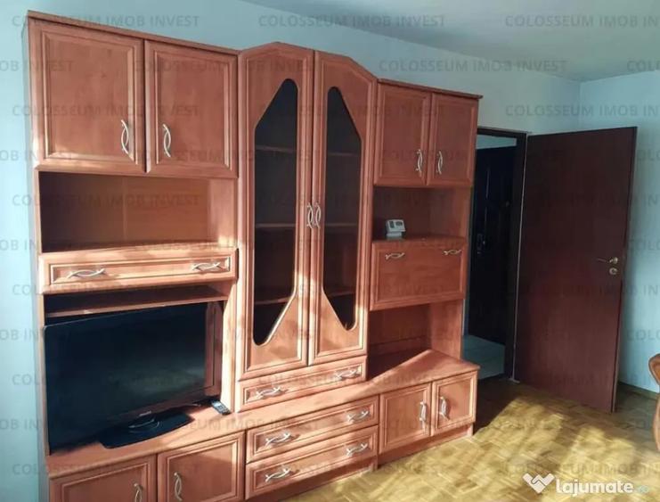 Garsonieră decomandată în Gării
