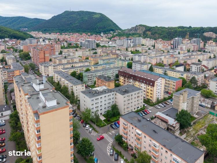 Garsonieră decomandată, mobilată în Astra