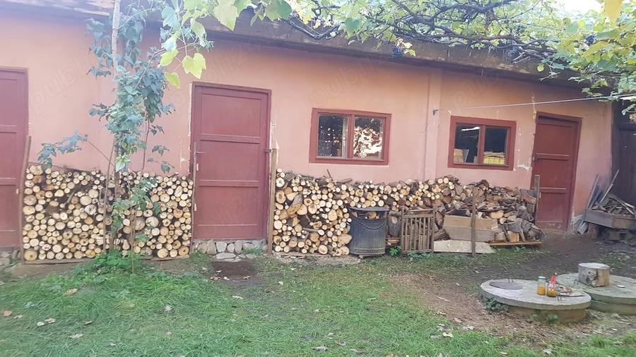 Casă cu 3 camere cu Teren 750 Mp în Rășinari