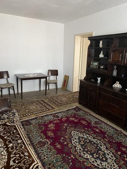 Apartament cu 2 camere nedecomandat în Central