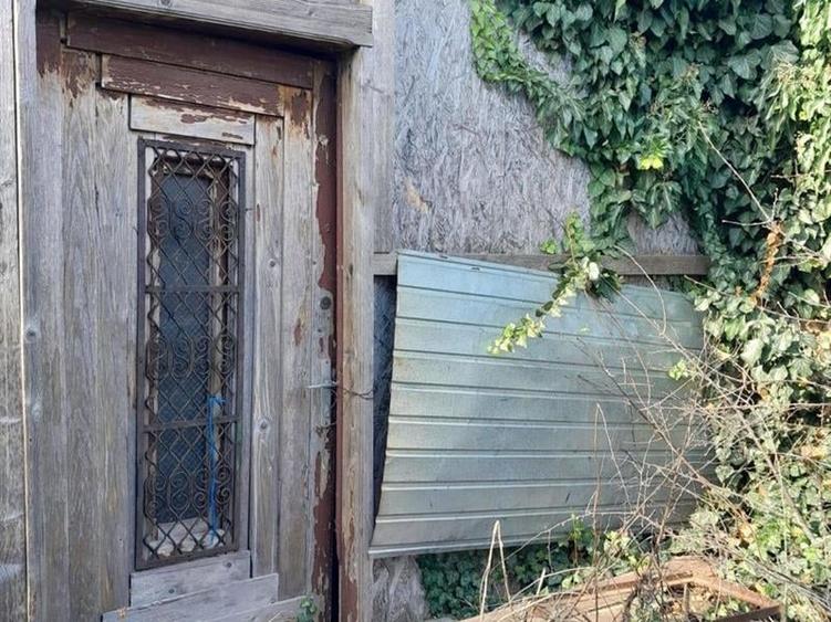 Casă individuală cu 1 camere cu Teren 1920 Mp în Coșoveni