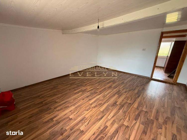 Casă cu 3 camere cu Teren 1053 Mp în Central