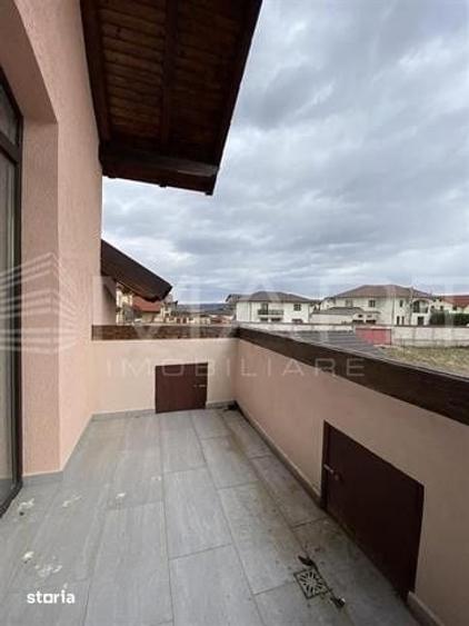 Casă cu 5 camere cu Teren 200 Mp în Central