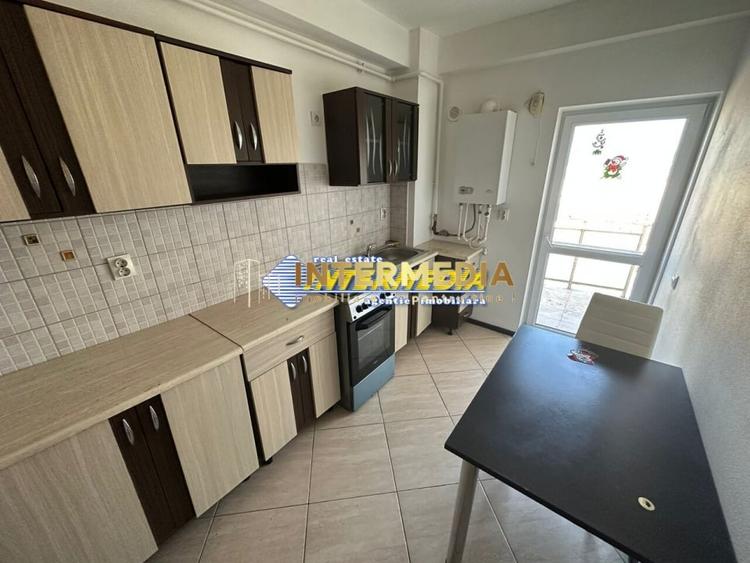 Apartament cu 2 camere decomandat, mobilat în Tolstoi