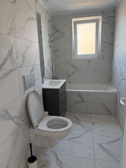 Apartament cu 3 camere decomandat, mobilat în Ștefăneștii de Jos