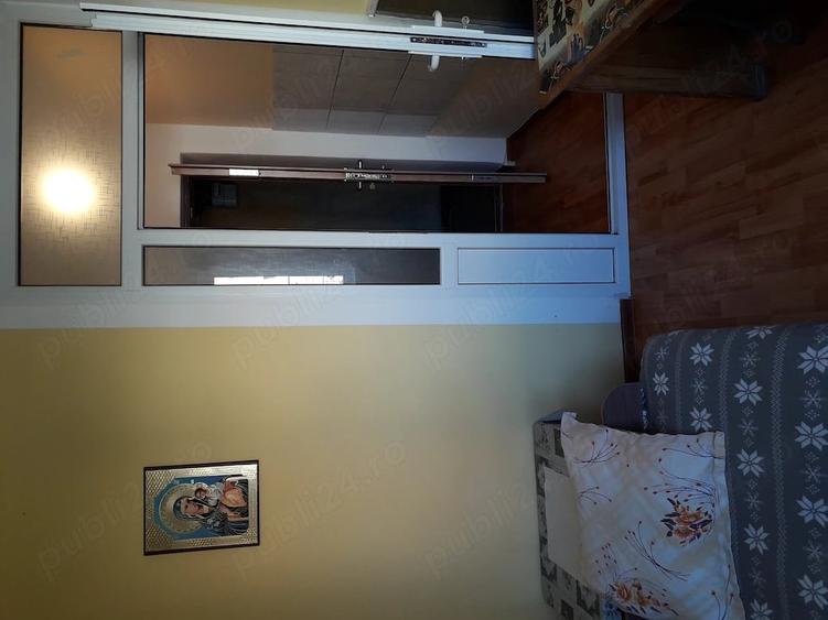 Garsonieră decomandată în Central