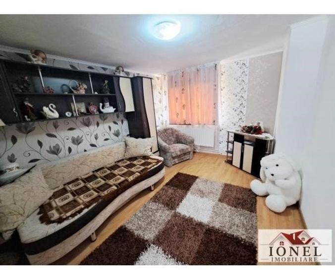 Casă individuală cu 4 camere cu Garaj în Vințu de Jos