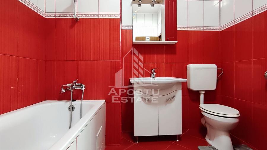 Apartament cu 2 camere semidecomandat, mobilat în UTA