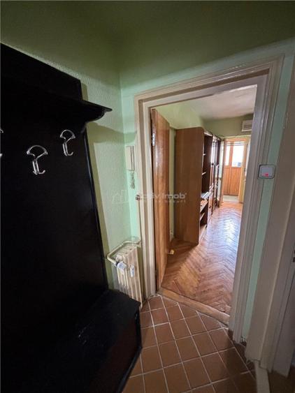 Apartament cu 3 camere decomandat în Decebal