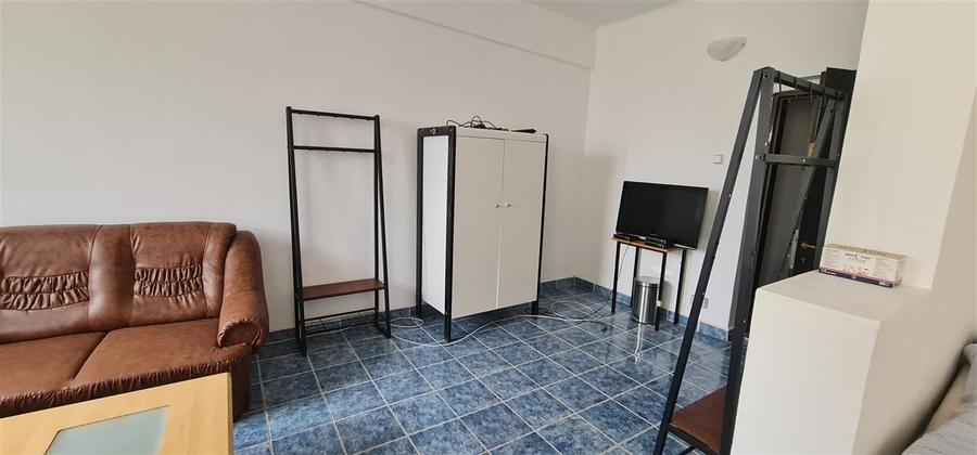Garsonieră decomandată, mobilată în Vladimirescu