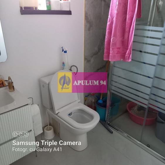 Casă individuală cu 5 camere decomandat cu Canalizare în Dobroești