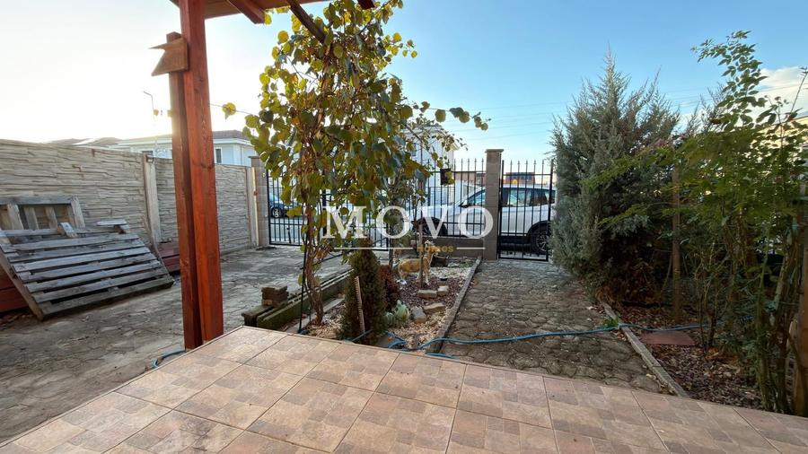 Duplex cu 5 camere cu Canalizare în Dumbrăvița