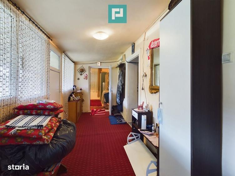 Casă cu 3 camere cu Teren 2622 Mp în Central