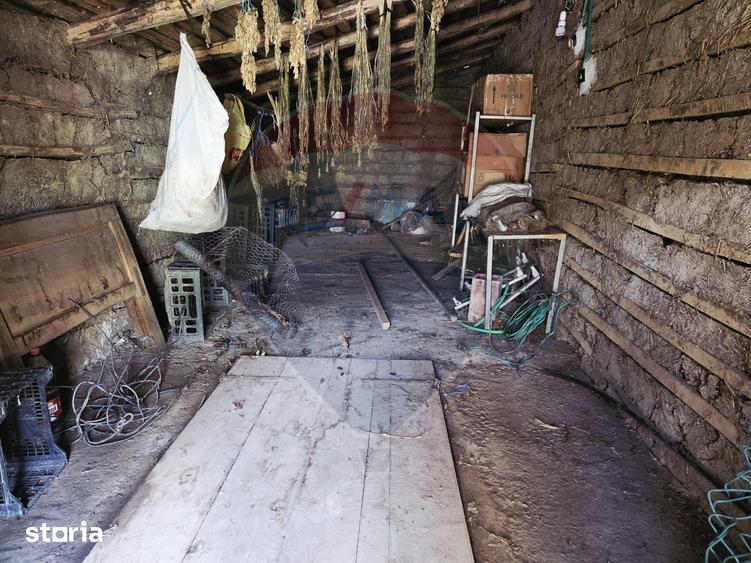 Casă cu 2 camere cu Teren 555 Mp în Ungureni
