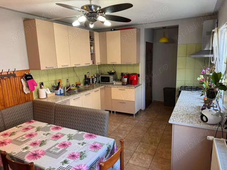 Casă cu 5 camere cu Teren 391 Mp în Central