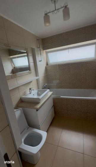 Apartament cu 3 camere, mobilat în Europa