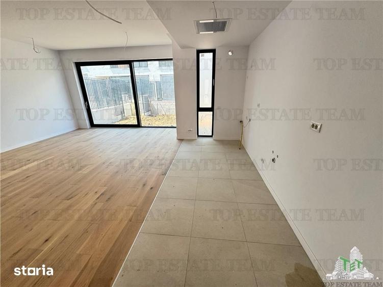 Vila de vanzare in Pipera, Nordul Bucurestiului | Curte privata, teras - 3