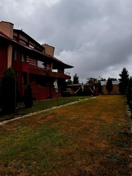 Casă cu 6 camere cu Teren 1576 Mp în Băneasa
