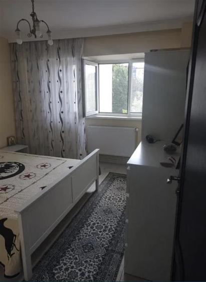 Apartament cu 2 camere semidecomandat, mobilat în Berceni