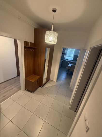 Apartament cu 2 camere decomandat în Exterior Vest