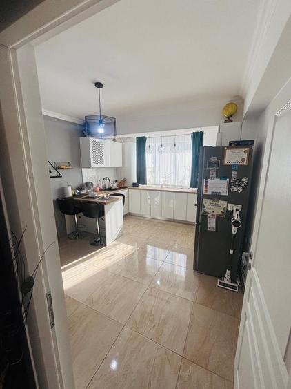 Apartament cu 3 camere în Balciu