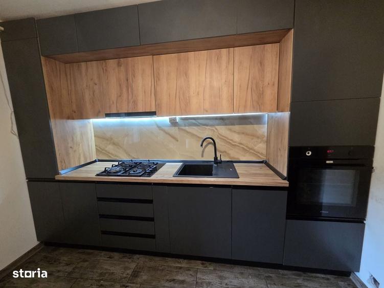 Apartament cu 3 camere în Prundu