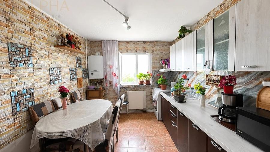 Apartament cu 2 camere decomandat în Calea Moldovei