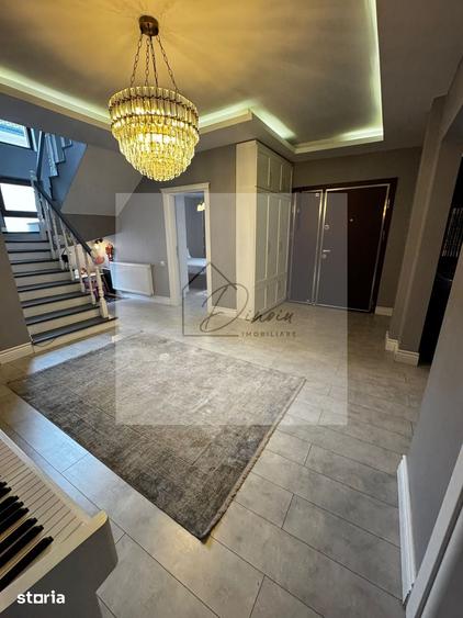 Casă cu 6 camere cu Teren 400 Mp în Central