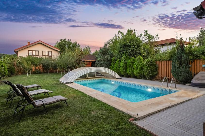 Casă individuală cu 5 camere cu Piscina în Snagov