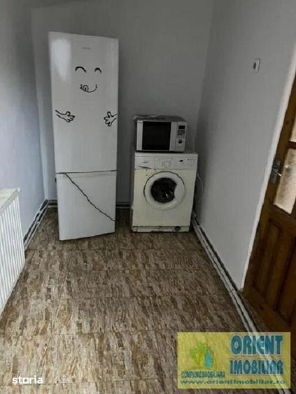 Casă cu 6 camere cu Teren 250 Mp în Cumpăna
